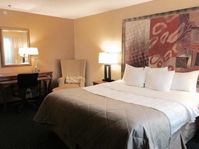 Howard Johnson by Wyndham Merrillville
