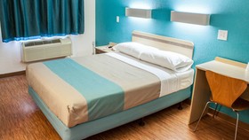 Motel 6 Merrillville