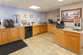 Super 8 by Wyndham Michigan City