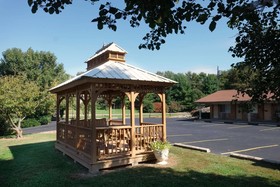 Four Seasons Motel