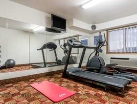 Days Inn by Wyndham Muncie -Ball State University