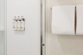 Holiday Inn Express And Suites Muncie Northwest By Ihg