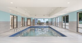 Holiday Inn Express And Suites Muncie Northwest By Ihg