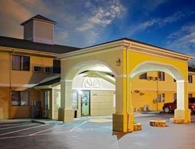 Super 8 by Wyndham Muncie/Ball St. College Area