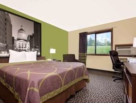 Super 8 by Wyndham Muncie/Ball St. College Area