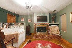 Always Inn Brown County Bed & Breakfast