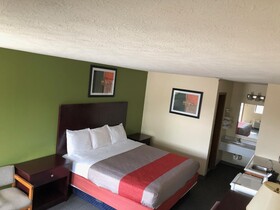 Salt Creek Inn