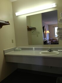 Salt Creek Inn
