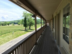 Salt Creek Inn