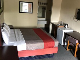 Salt Creek Inn