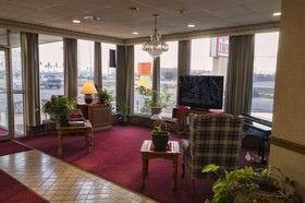 Raintree Inn