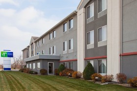 Holiday Inn Express Fort Wayne-East (New Haven)