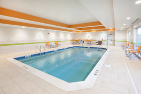 Holiday Inn Express and Suites Indianapolis NE - Noblesville