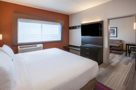 Holiday Inn Express and Suites Indianapolis NE - Noblesville