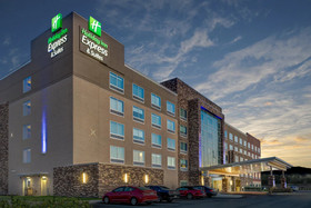 Holiday Inn Express and Suites Indianapolis NE - Noblesville