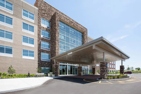 Holiday Inn Express and Suites Indianapolis NE - Noblesville
