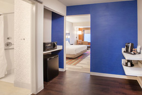 Holiday Inn Express and Suites Indianapolis NE - Noblesville