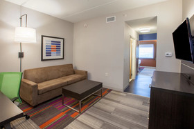 Holiday Inn Express and Suites Indianapolis NE - Noblesville
