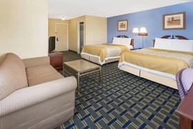 Days Inn by Wyndham Plymouth