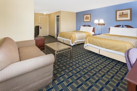 Days Inn by Wyndham Plymouth