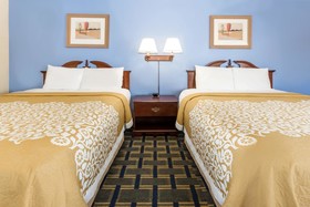 Days Inn by Wyndham Plymouth