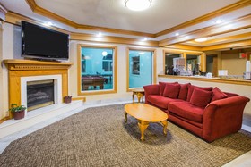 Super 8 by Wyndham Remington