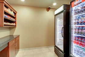 Cobblestone Hotel & Suites