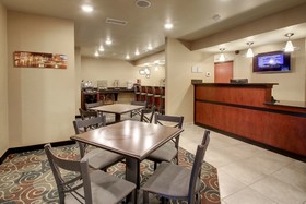 Cobblestone Hotel & Suites