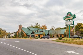 Lake Rudolph Campground & RV Resort