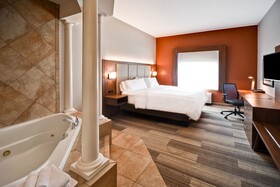 Holiday Inn Express Hotel & Suites Schererville North