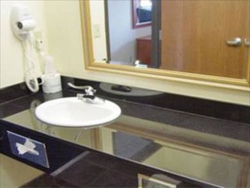 Hometown Inn & Suites