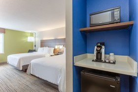 Holiday Inn Express & Suites Scottsburg