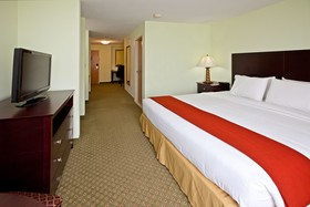 Holiday Inn Express & Suites Scottsburg