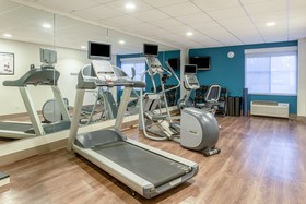 Holiday Inn Express & Suites Scottsburg