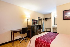 Red Roof Inn Scottsburg