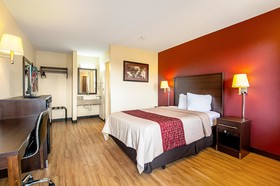 Red Roof Inn Scottsburg