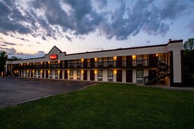Red Roof Inn Scottsburg