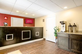 Red Roof Inn Scottsburg