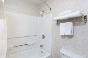 Ramada by Wyndham Sellersburg/Louisville North
