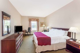 Ramada by Wyndham Sellersburg/Louisville North