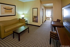 Holiday Inn Express Hotel & Suites Seymour