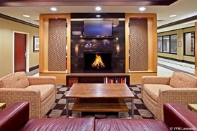 Holiday Inn Express Hotel & Suites Seymour