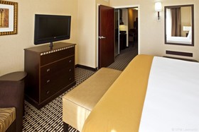 Holiday Inn Express Hotel & Suites Seymour