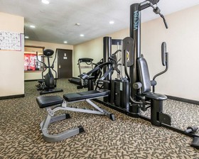 Quality Inn & Suites Shelbyville I-74
