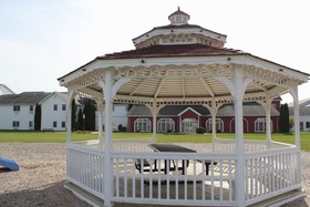 Farmstead Inn & Conference Center