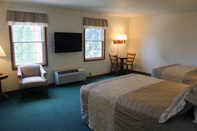 Farmstead Inn & Conference Center
