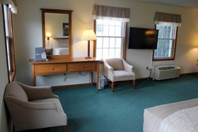 Farmstead Inn & Conference Center