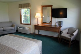 Farmstead Inn & Conference Center