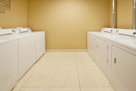 Candlewood Suites South Bend Airport