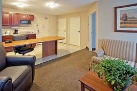 Candlewood Suites South Bend Airport